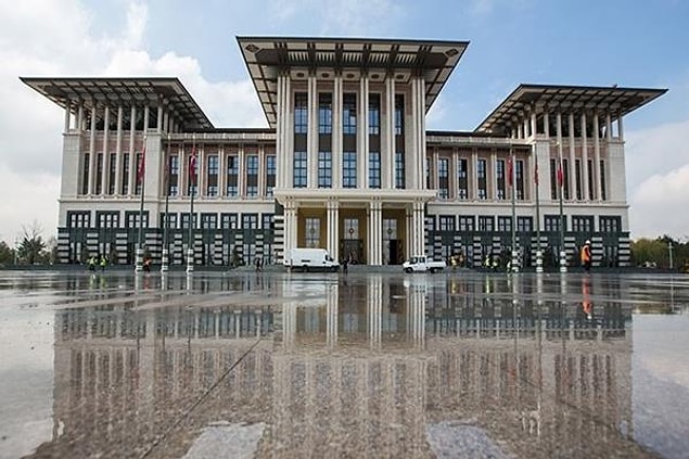 18. Cumhurbaşkanlığı forsunda, kaç yıldız bulunmaktadır?