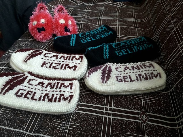 Bütün bunlardan sonra kaynananızın gözüne girememe ihtimaliniz yok. Tüm bunlara rağmen işler yolunda gitmediyse, gelin size yeni bir kaynana bulalım.