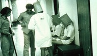 Tarih Boyunca İnsanlığın En Tuhaf ve Karanlık Yanlarını Ortaya Çıkarmış 27 Psikolojik Deney