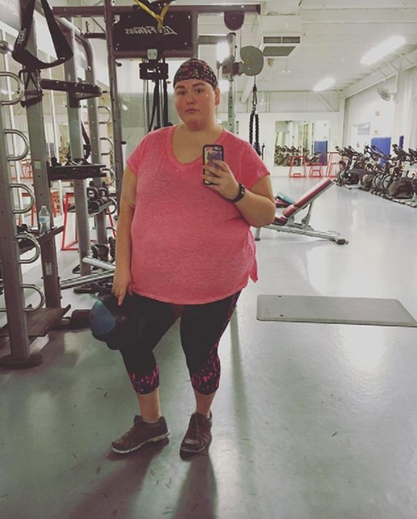 После того, как ей удалили часть желудка, Джессика занялась спортом и здоровым питанием. Она сказала, что с такими большими изменениями в жизни она стала счастливее, но при этом никогда не скрывала свою боль.