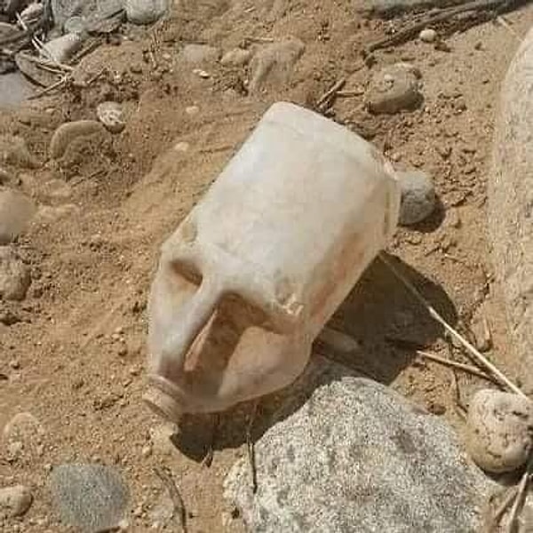 10. Такое чувство, что эту канистру нашли при раскопках 😮