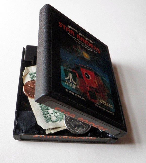 7. Eski Atari kartuşlarınızı çok güzel görünen cüzdanlara dönüştürebilirsiniz.