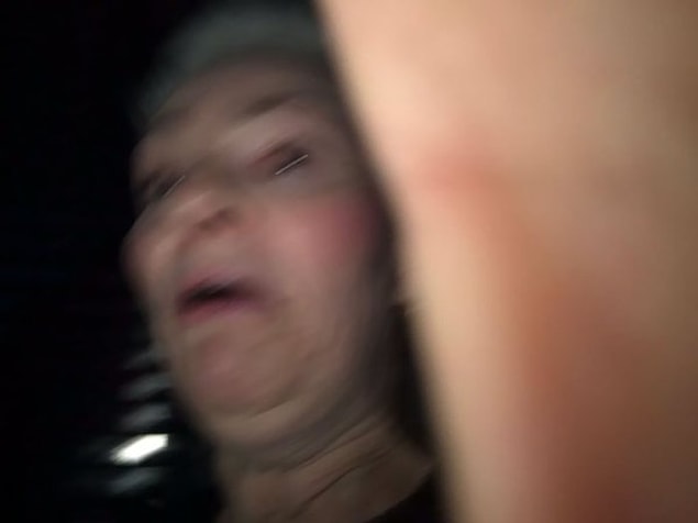 18. "Geçen iş arkadaşlarımla içiyorduk. Bir kadından fotoğrafımızı çekmesini rica ettik, o da bize bu başyapıtı takdim etti."