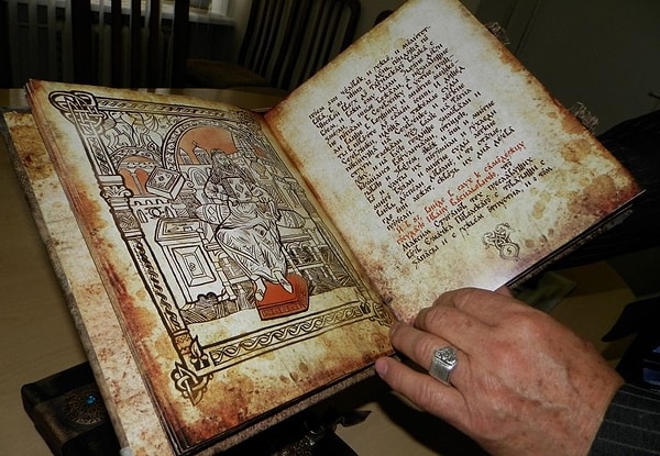 8. Предки какой цивилизации в начале II тысячелетия до нашей эры изобрели алфавит "с нуля"?