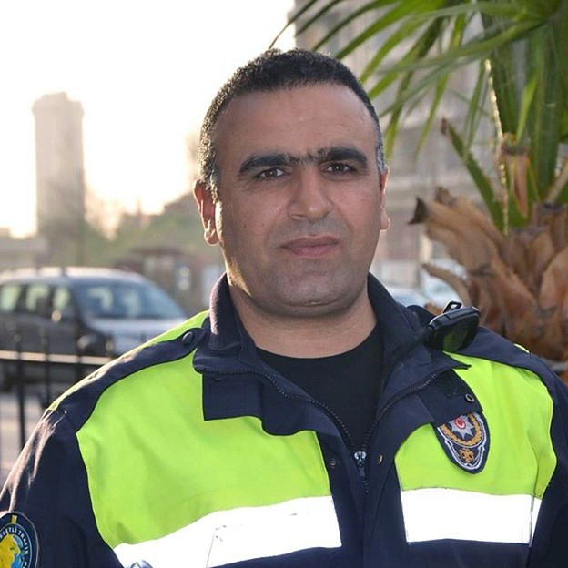 Yuzlerce Can Sana Minnettar Sehit Polis Memuru Fethi Sekin Unutulmadi Onedio Com