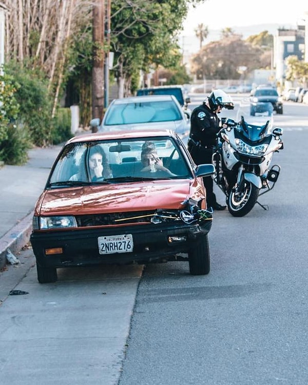 5. Только уважение к стражам порядка