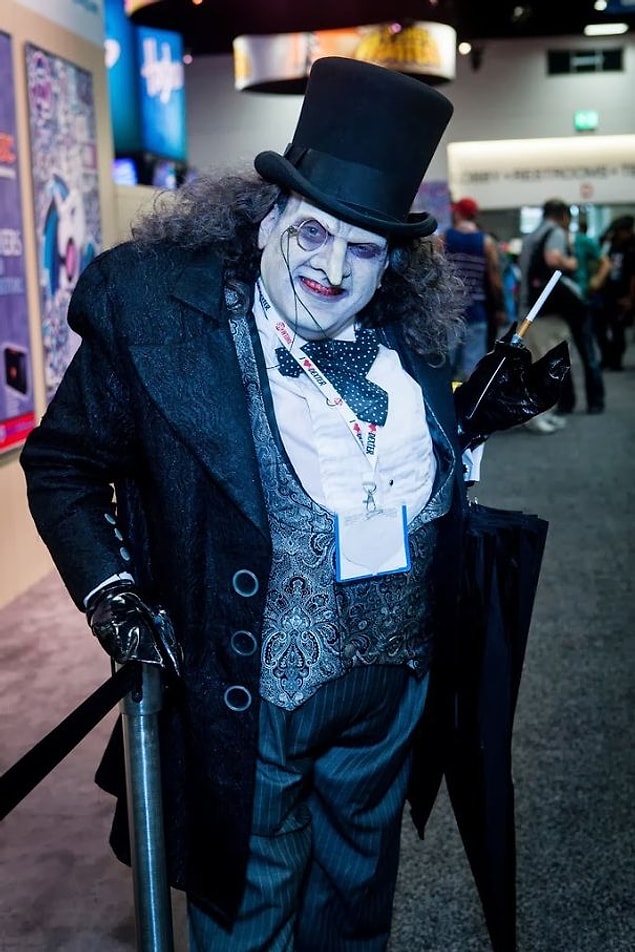 9. Oswald Cobblepot namı diğer Penguen.