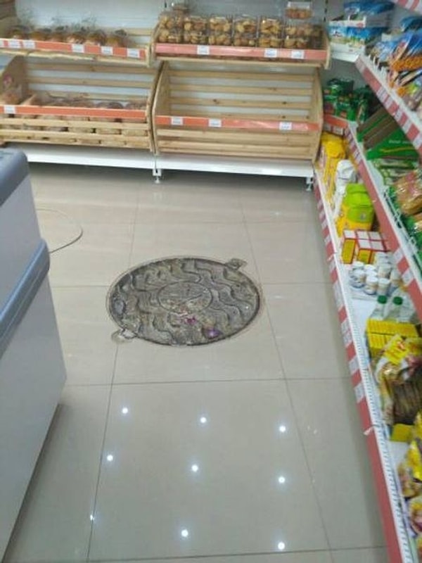 17. Люки вообще повсюду 🤔