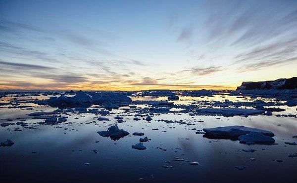 10. Каковы три агрегатных состояния материи?