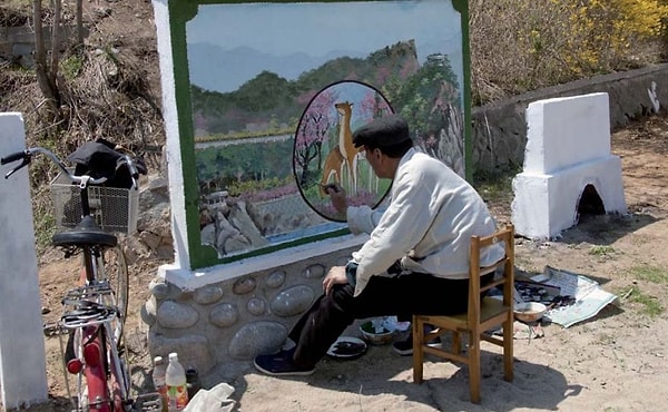 19. По-моему, это самый глупый запрет, с которым я столкнулся. Я заснял картину, и все начали кричать на меня. Поскольку картина была незавершенной, я не имел права ее фотографировать!