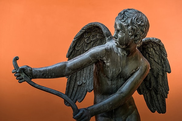 6. И последнее: к какому греческому богу вы бы обратились за помощью?