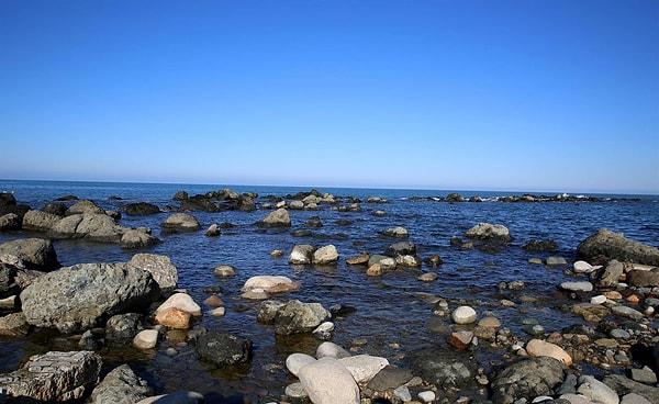 'O taşların böyle bir deniz dolgusuna uygun olmadığı çıplak gözle gözükmektedir.'