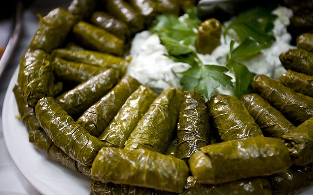 En sevdiğimiz yemekler kırmızı et, dolma, sarma ve kurufasulye