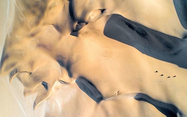 5. "Квадроциклы в дюнах". Автор: LukeMaximoBell.