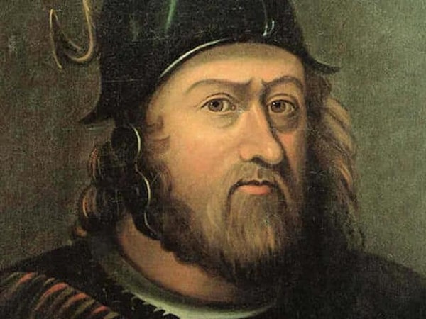 8. Когда был казнён сэр Уильям Уоллес, борец за независимость Шотландии?