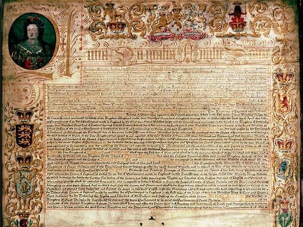 10. В каком году был подписан Акт об унии, объединивший Шотландию, Англию и Уэльс в одно государство - Великобританию?