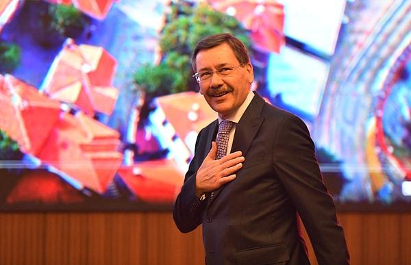 Yaklaşık 24 yıl Ankara Büyükşehir Belediye Başkanlığı görevinde bulunan Gökçek'in istifa sürecine ilişkin belirsiz noktalar hâlâ açığa kavuşmuş değil.