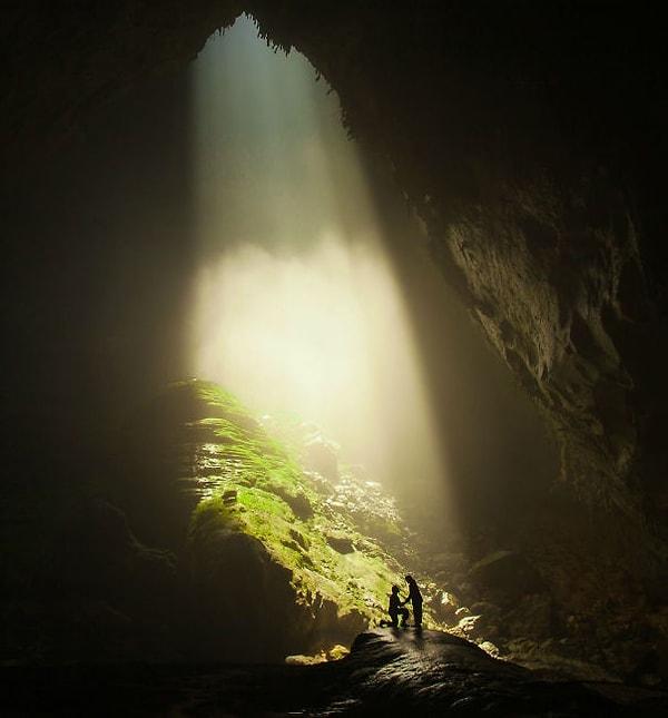 9. Dünyanın en büyük mağarasında...