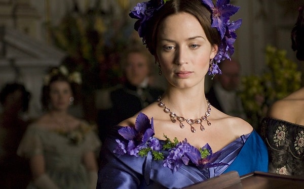 5. Если бы вы могли прожить один день жизнью какого-нибудь знаменитого человека (прошлого или настоящего), в чьей жизни вы бы прожили?