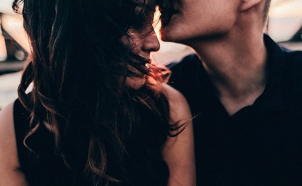 Тебе нужен кто-то чуткий и спокойный