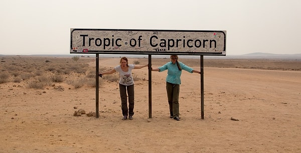 3. На тропике Козерога (Южном тропике) лежат такие континенты, как Южная Америка, Австралия и...