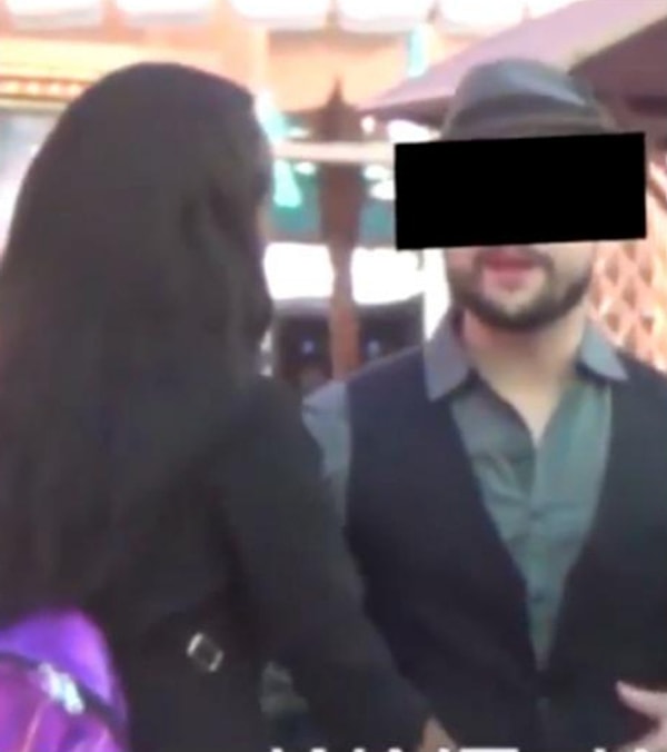 Страшно сказать, но девушка стала свидетелем того, как её молодой человек изменил ей с двумя порноактрисами.