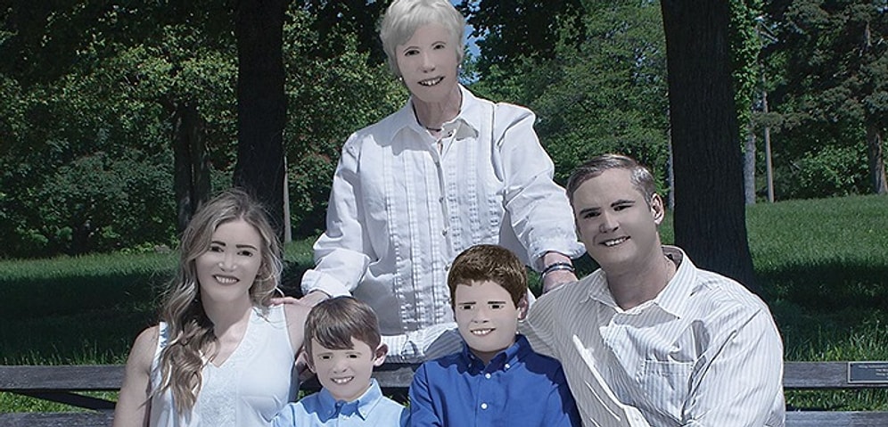 Они заплатили фотографу $250, а когда получили снимки, не могли поверить своим глазам