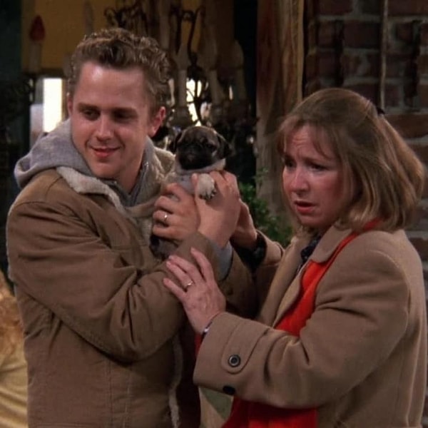 3. Более того, Фиби была против, чтобы Фрэнк-младший женился на Элис, потому что она вдвое его старше, но при этом никого не смущали отношения Моники и Ричарда