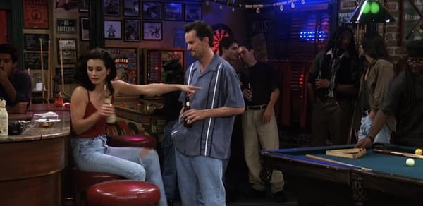 8. Они жили в Нью-Йорке, когда им было по 20 с хвостиком, и они сходили в бар всего раз