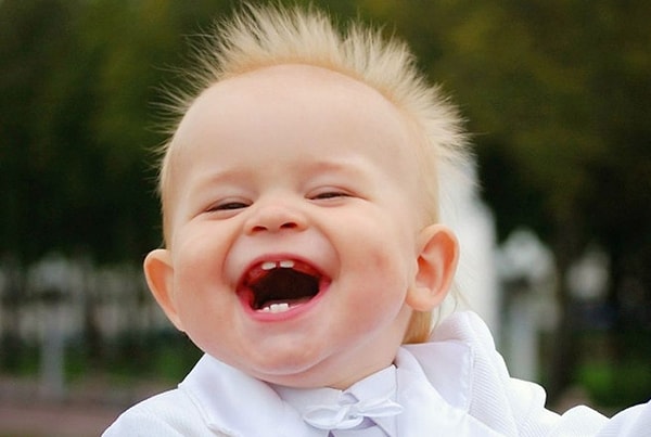 9. Сколько раз в течение жизни у человека меняются зубы?