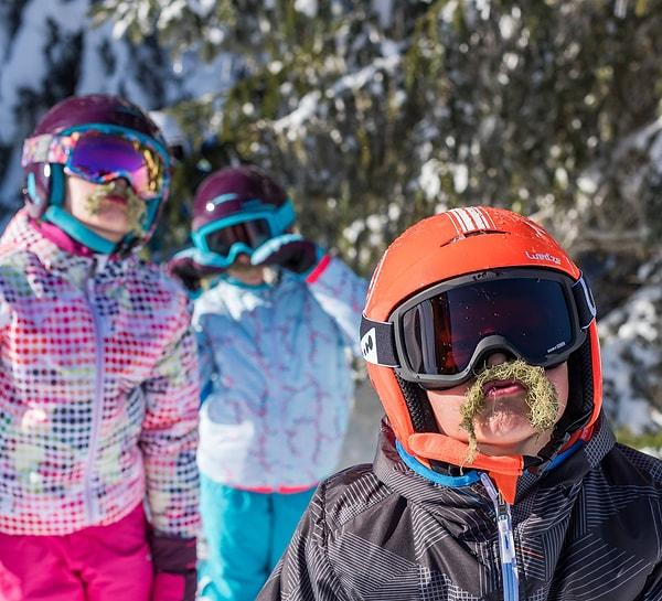 8. Hem kayağa hem de snowboarda uygun bu UV korumalı kayak gözlükleri