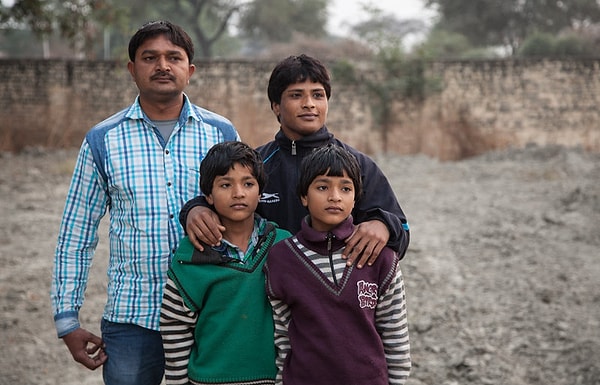 В 12 лет её заставили выйти замуж за психически больного сорокалетнего мужчину.