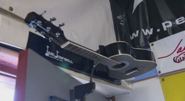 6. Уникальный «дверной звонок»