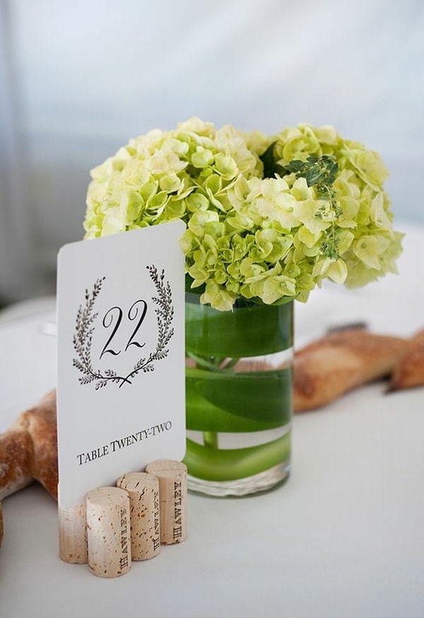 17. Подставка на стол.