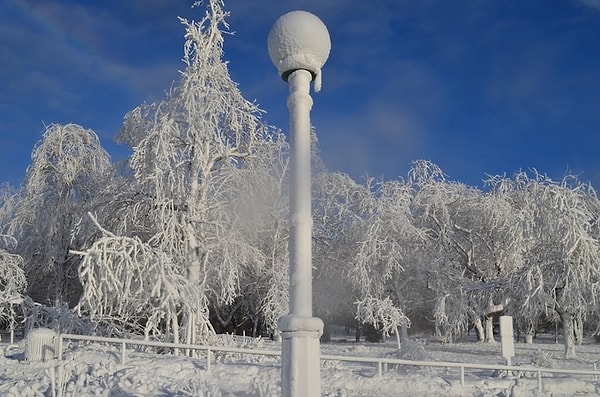 6. Ниагарский водопад превратился в ледяную сказку