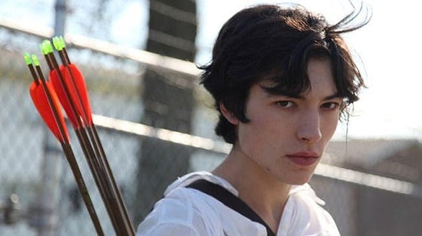 3. Эзра Миллер, 25 лет