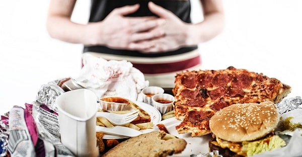 4. Вы пришли на день рождения к подруге, не сдержались и съели кусок торта (будучи на диете). Ваши действия?