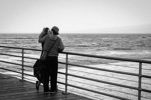 8. Santa Monica'da deniz var, rüzgar var... E aşk niye olmasın?