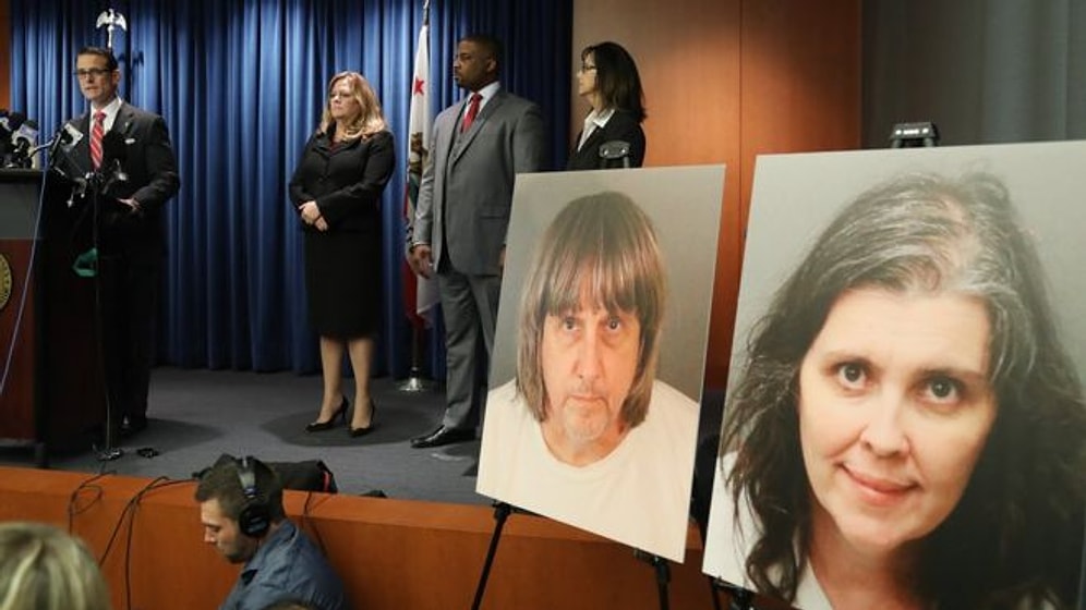 Gerilim Filmini Aratmayacak Olay! California'da 13 Çocuğu Yatağa Zincirleyip Esir Tutan Çift Yakalandı