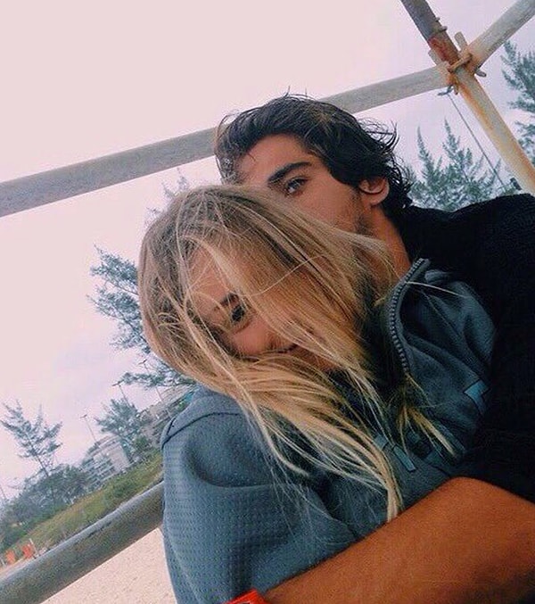 9. Его зрачки расширены