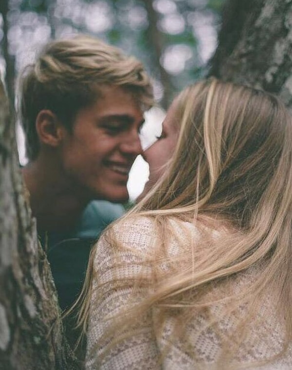 17. Он делает глубокие вдохи