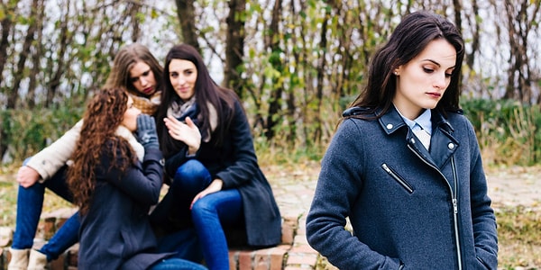 3. Переживать о том, что же подумают люди