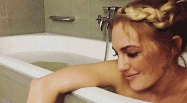 12. Meryem Uzerli ise hiçbir çıplaklık barındırmayan Instagram postunun başına bu kadar sıkıntı açacağını tahmin edemezdi!