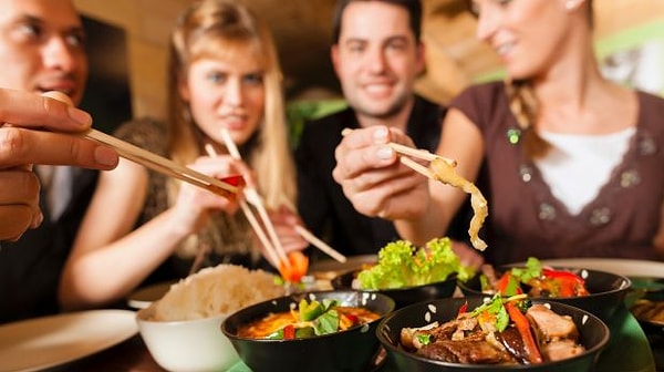 Ты дружелюбный и активный гурман!