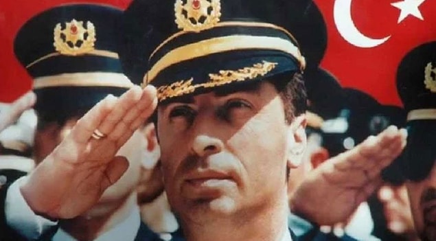2001: Diyarbakır Emniyet Müdürü Gaffar Okkan silahlı saldırıya uğradı.