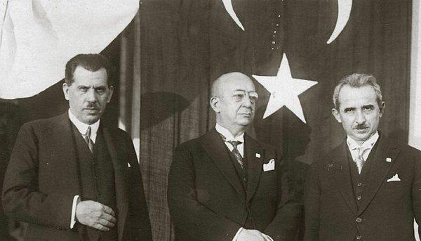 1939: Celal Bayar hükümeti istifa etti. Yeni Hükümet Refik Saydam başkanlığında kuruldu.