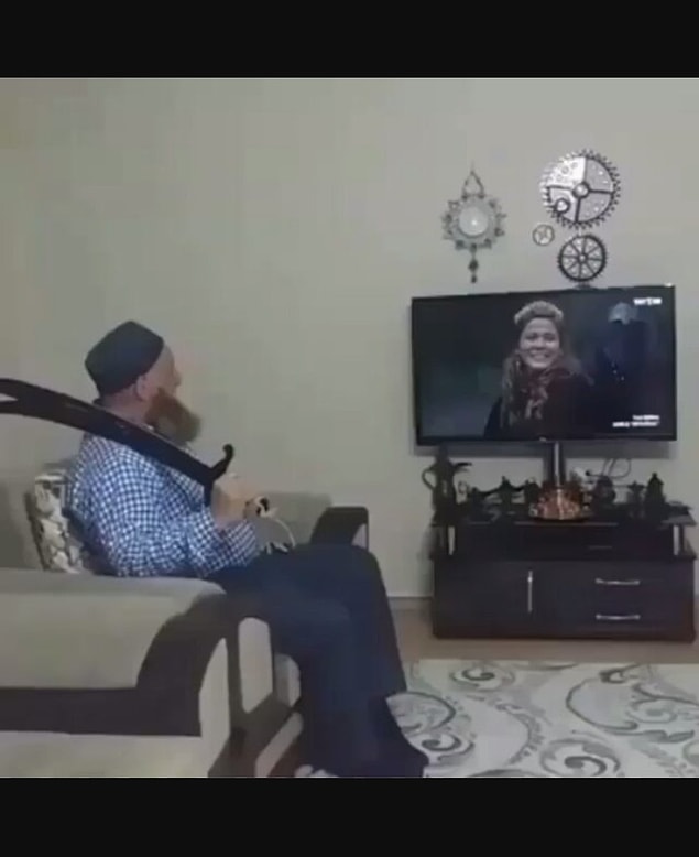 8. Diriliş günlerimin vazgeçilmezi kılıcım ve ben