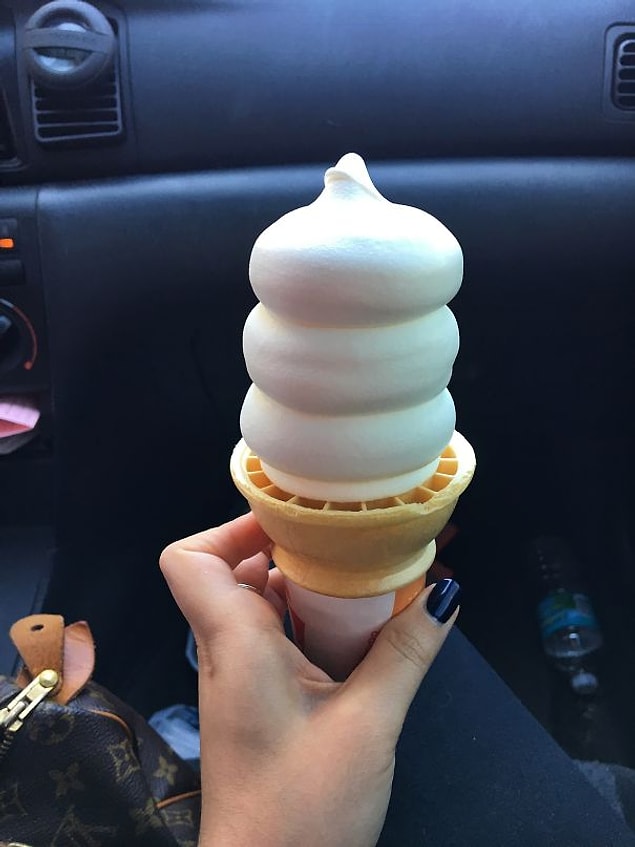 24. ❤️🍦