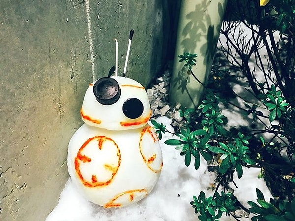 25. И, конечно, как можно было не слепить милого дроида BB-8 из "Звездных войн"?