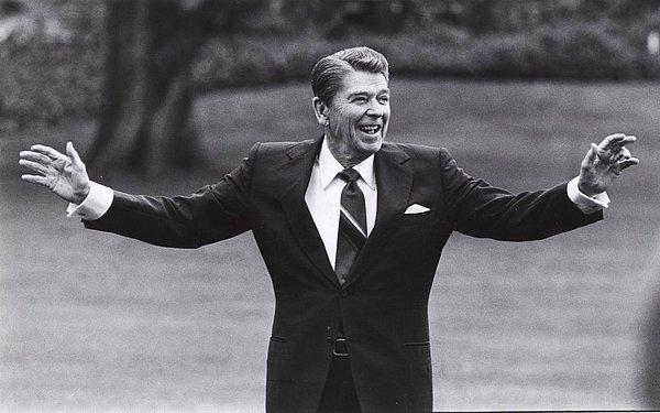 8 kez hükümetin kapanmasını yaşayan Ronald Reagan rekoru elinde bulunduruyor